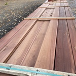 Ca. 86x Massaranduba damwand-/ paardenboxprofiel, 28x140mm, lengte 39/